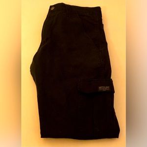 Mens Black Wrangler Cargo Pants, size 30/30